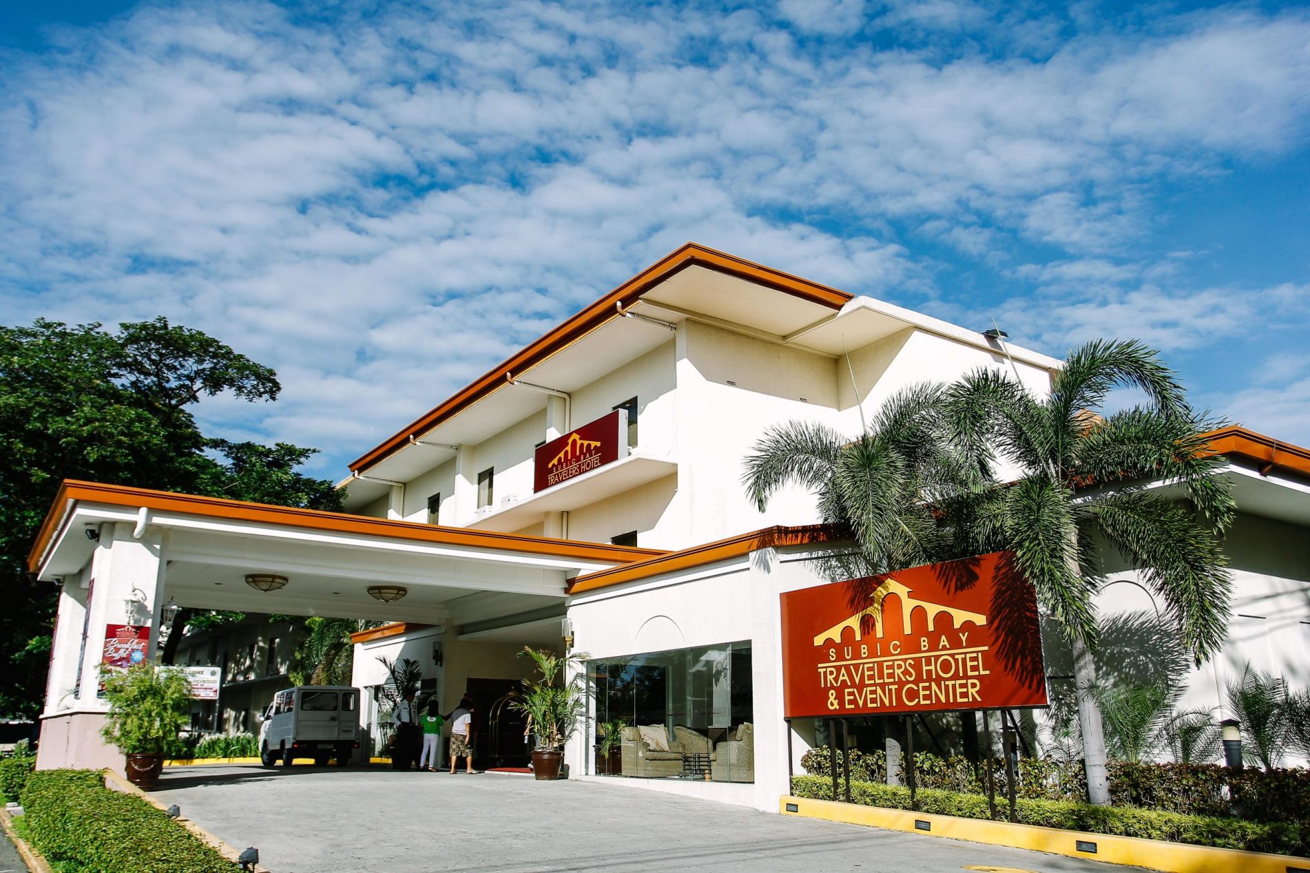 travellers hotel subic bay